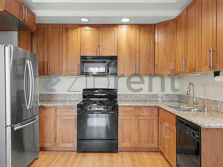 12042 Hart St #5 — Photo 7