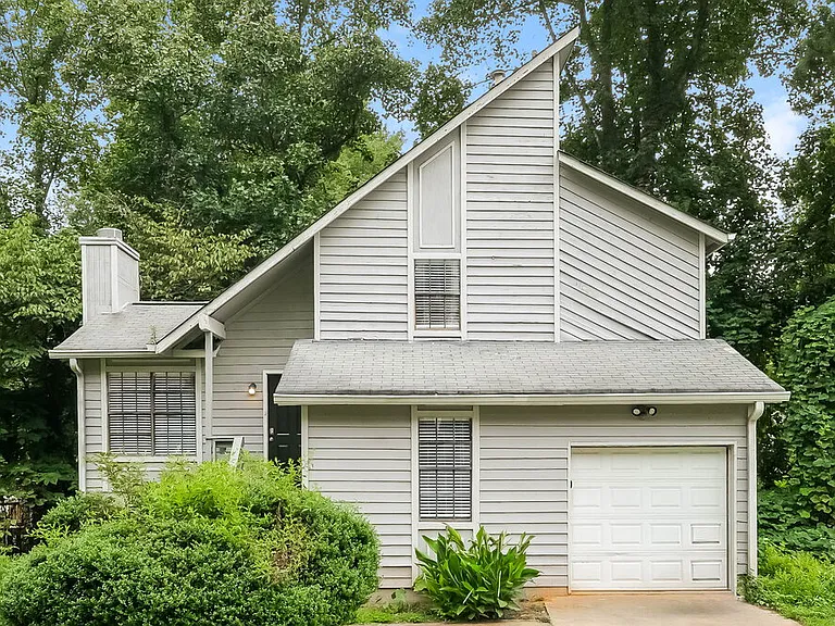 4707 Greenway Rd — Photo 1