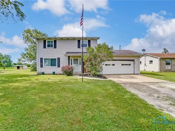 22428 W Hellwig Rd, Genoa, OH 43430