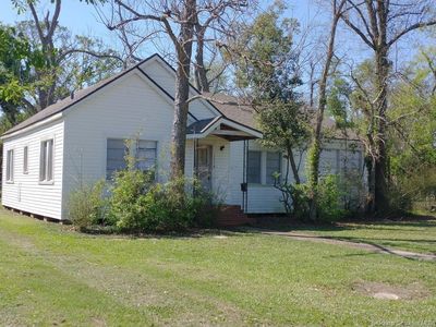 1718 6th St, Lake Charles, LA, 70601