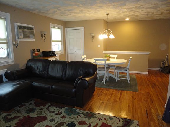 3rd image of 26831 82nd Ave