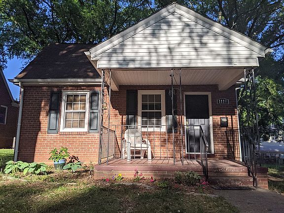 2nd image of 1119 Meade St