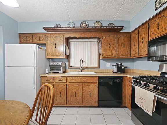 4th image of 8136 169th St APT 1W