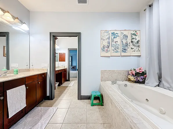 2679 Lakebreeze Ln S, Clearwater, FL 33759