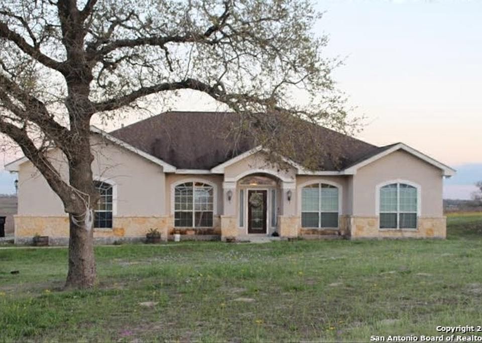 1st image of 708 Lake Valley Dr