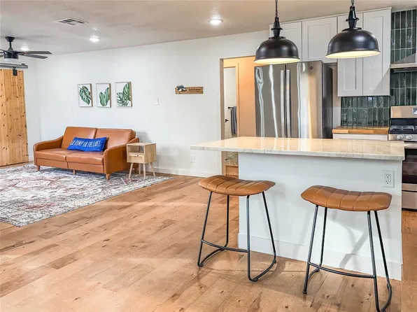 205 Duffee Ave, Eufaula, OK 74432