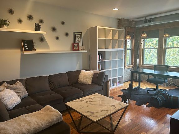 4th image of 4104 N Mozart St APT 3E