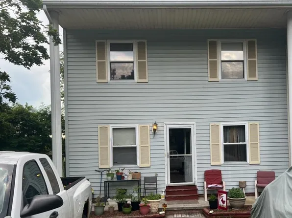 385 Warren St, Christiansburg, VA 24073