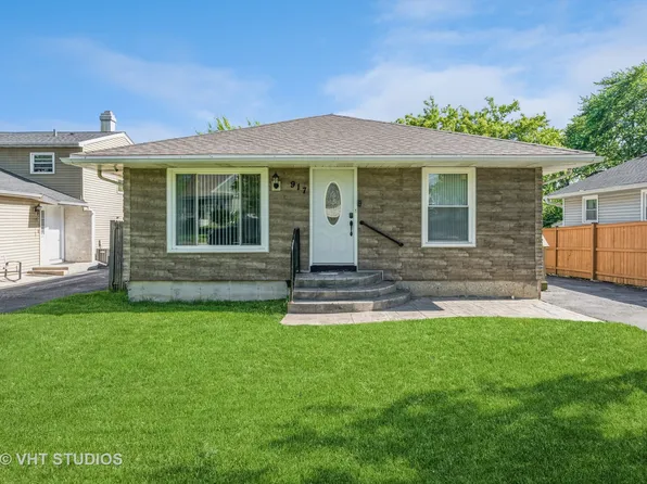 917 Ronald Ter, Round Lake Beach, IL 60073