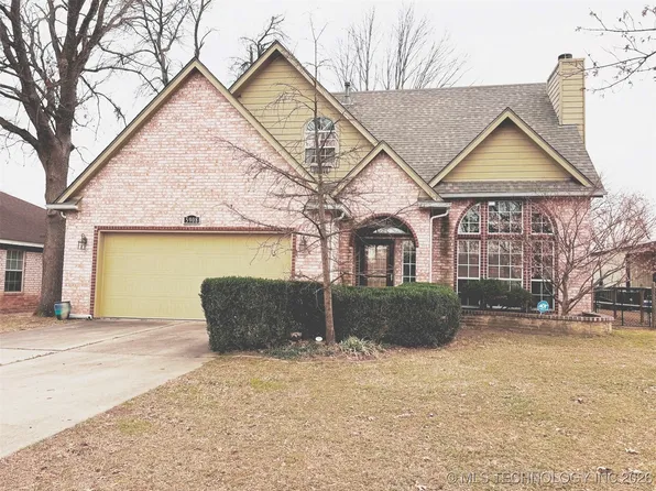 5908 W 43rd St, Tulsa, OK 74107