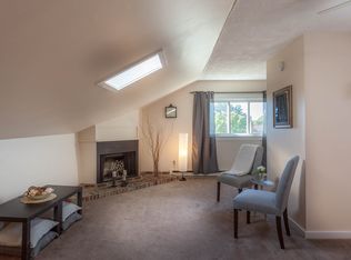 76 Field St APT 9, Taunton, MA 02780