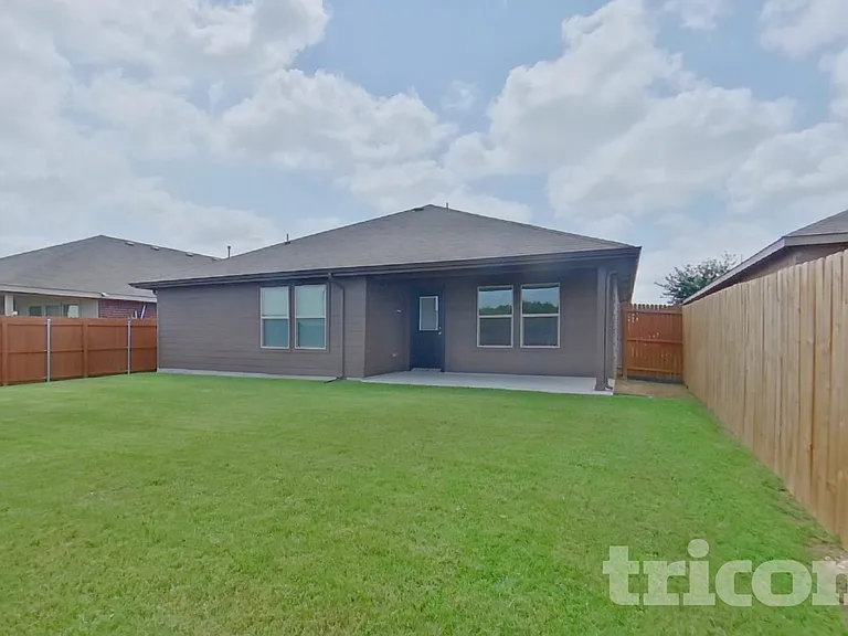 10502 Fort Cibolo Trl — Photo 16