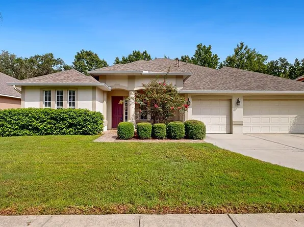 27243 Fordham Dr, Zephyrhills, FL 33544