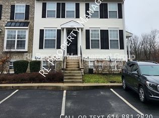 216 Oxford Oak Dr, Blacklick, OH 43004