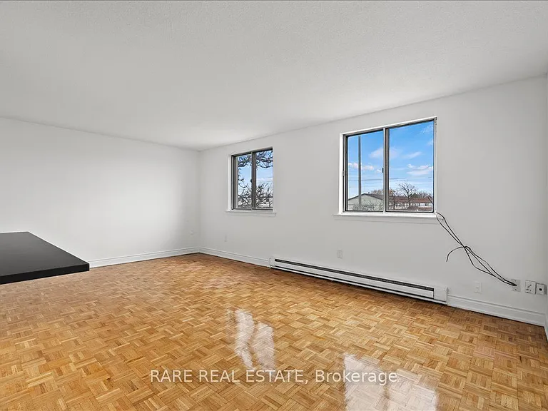 7555 Goreway Dr #258 — Photo 11
