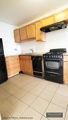 Rented by ZealEstate Group Inc | media 4