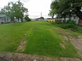 1201 13th St N, Texas City, TX 77590