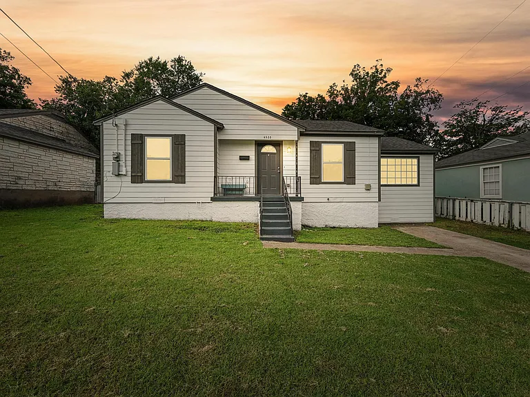 6520 Lovett Ave — Photo 1