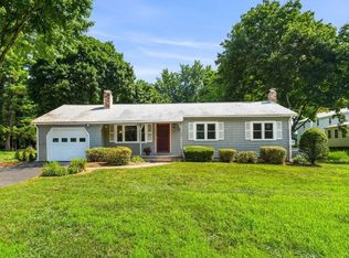 18 Spruce St, Townsend, MA 01469