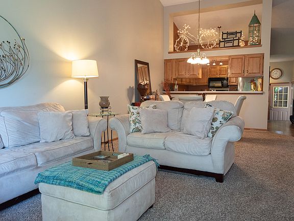 5th image of 2246 Southgate Dr SE #106