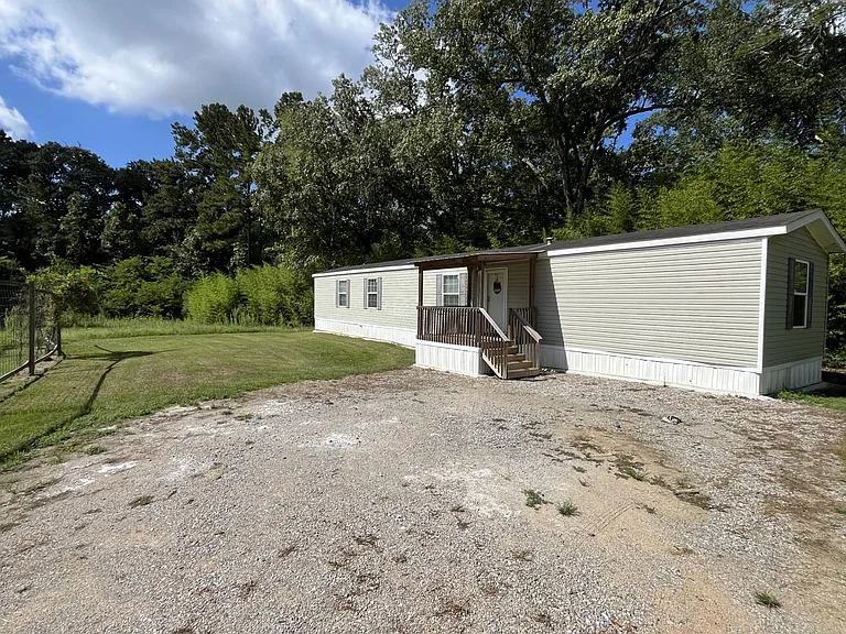 980 Highway 1207 #C — Photo 2