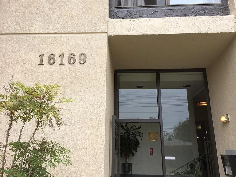 16169 W Sunset Blvd #302 — Photo 6