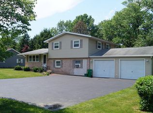 431 Walnut Bottom Rd, Carlisle, PA 17013