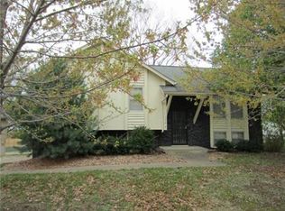 1504 SE Piccadilly St, Blue Springs, MO 64014