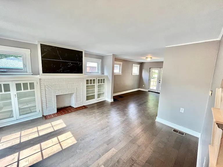 149 Race St — Photo 5