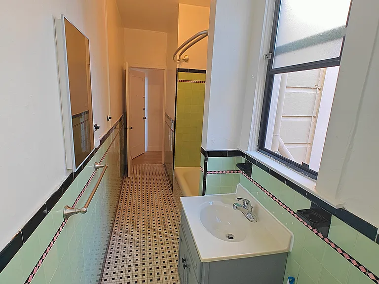 3147 Fillmore St #5 — Photo 8