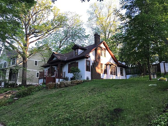 3rd image of 4308 Ewing Ave S