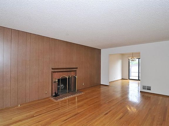 2nd image of 608 Keoncrest Dr