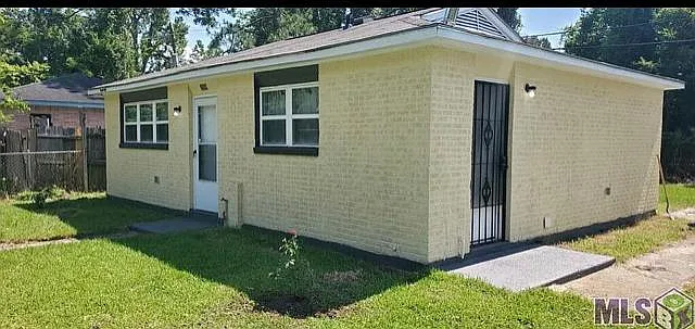 5822 Matthews St — Photo 3