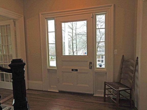 3rd image of 14 Vernon St