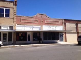 105 N River St, Seguin, TX 78155