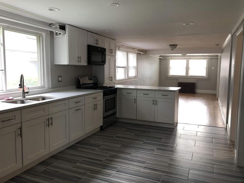 1st image of 1327 Harvey Ave