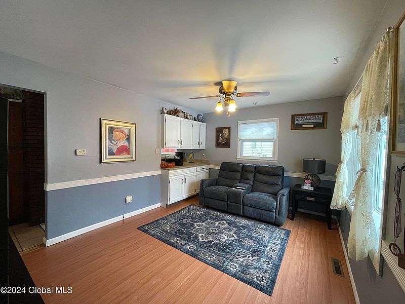3rd image of 52 Mary Hadge Drive