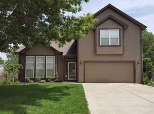 5765 Belmont Dr, Shawnee, KS 66226