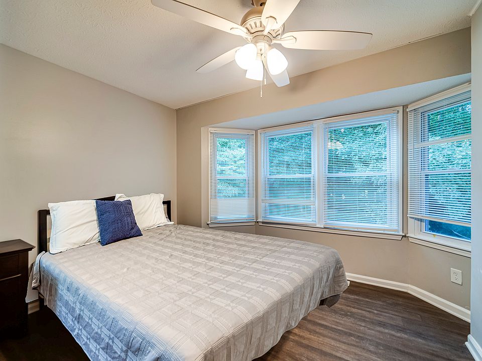 Room 5 (Main Floor off of the kitchen)