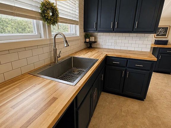4th image of 299 Duncan Dr