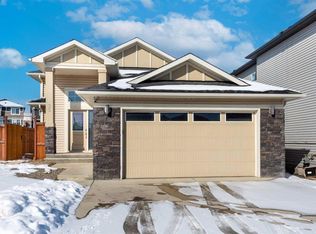 35 E Sherview Grv NW, Calgary, AB T3R 0Y4