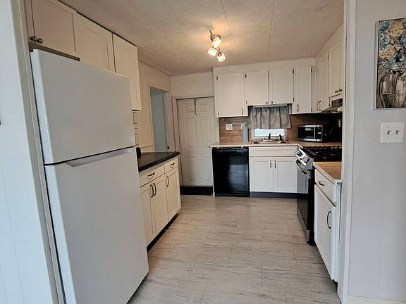 4th image of 10816 1st St N