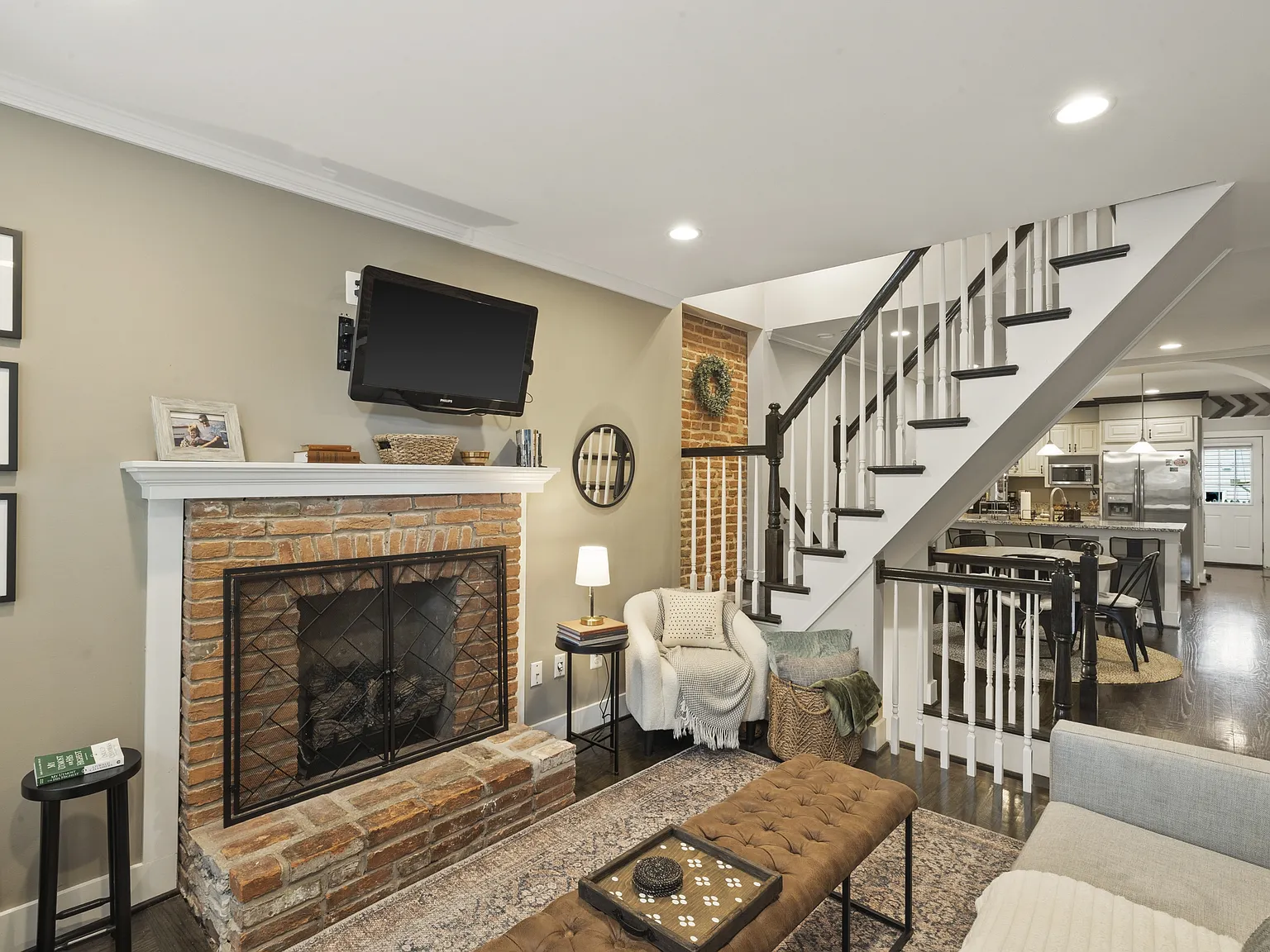 2 bed, 2.5 bath, 1528 sqft, $3,000 — Photo 1