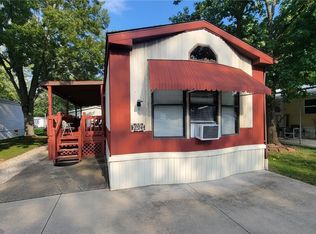 294 Westwoods, Amherst, OH 44001