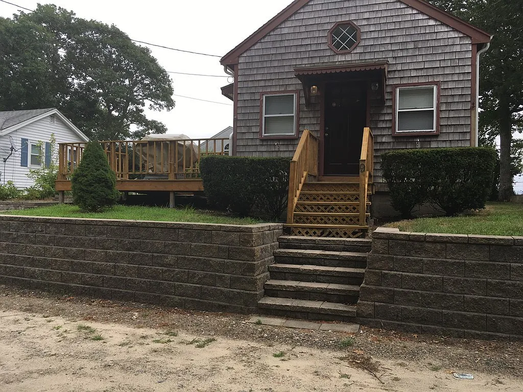 1 bed, 1.0 bath, 800 sqft, $2,195 — Photo 1