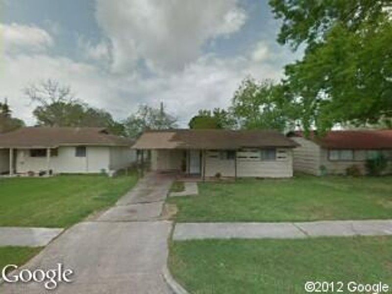 2nd image of 1007 Pauline Ave