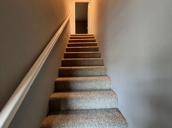 915 Moreland Dr APT 1