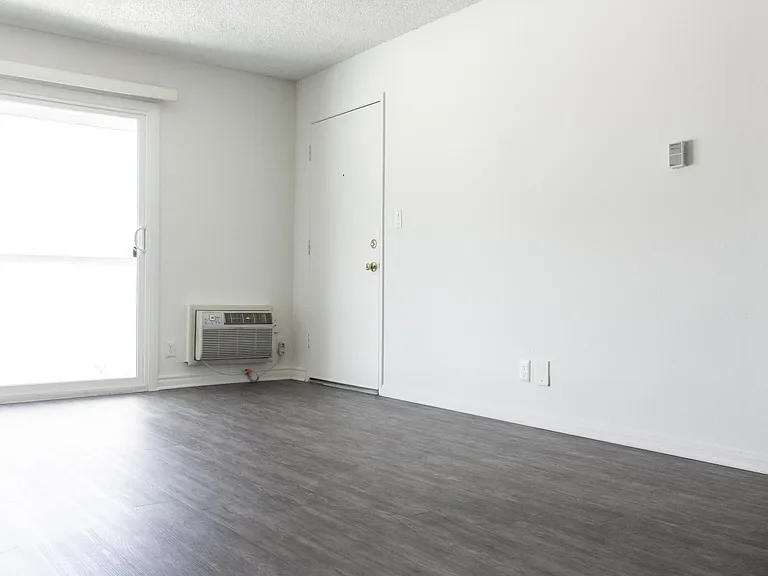 Split level patio and living area.
--
*Floor plans are digital renderings. All dimensions are approximate. Actual product and specifications may vary in dimension or detail. Not all features are available in every apartment. Prices and availability are su
