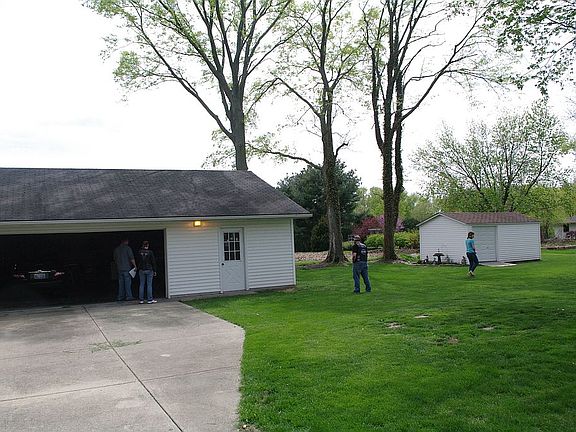 Workshop & 2 car
HEATED!!!