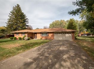 2730 Hallmark Ln, Dayton, OH 45440